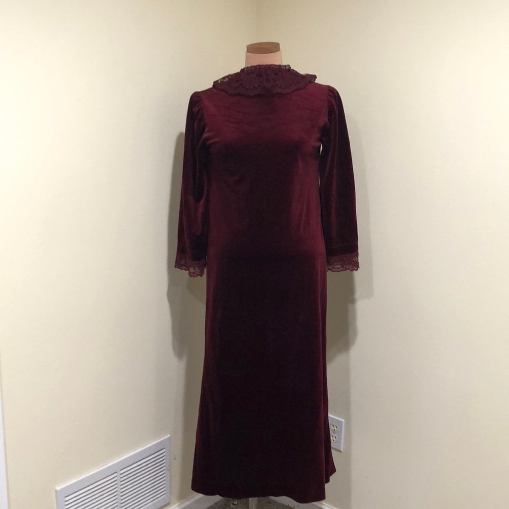 Vintage Maxi Dress Size 6 Burgundy Velvet Floral Lace High Neck - Picture 2 of 8